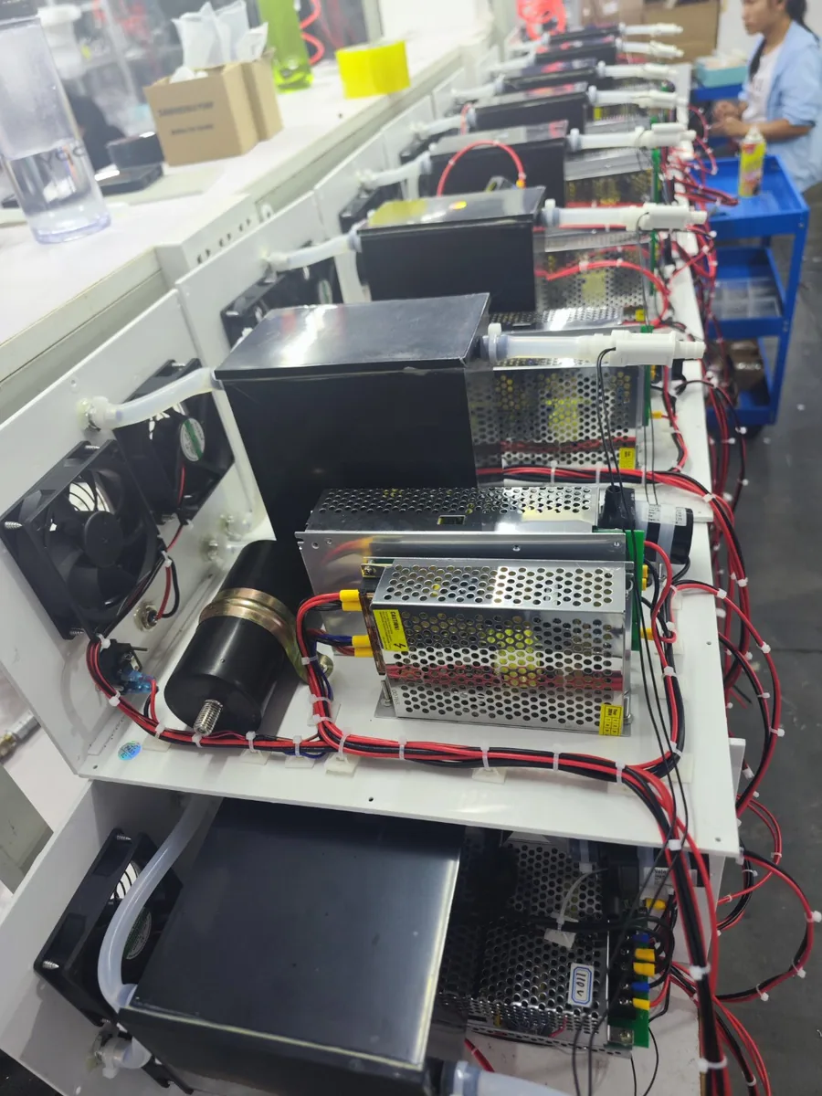 Unit in a working setup — Compact Picosecond Laser Device
